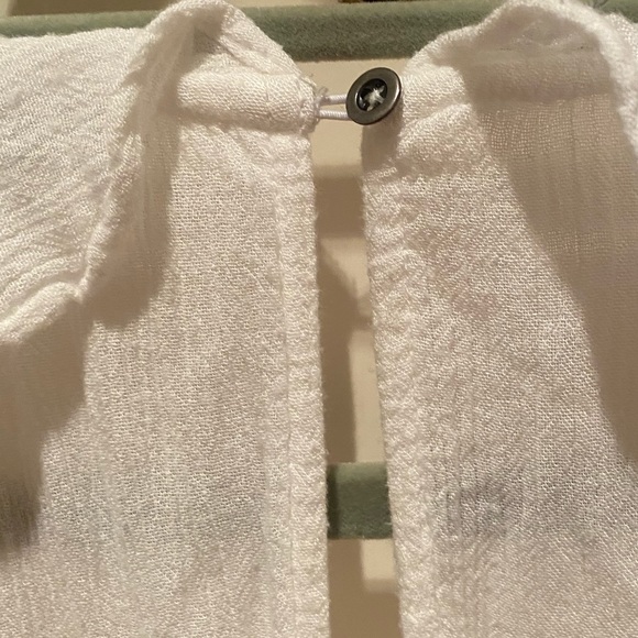 Abercrombie and Fitch White Ruffle Romper M - Picture 5 of 7